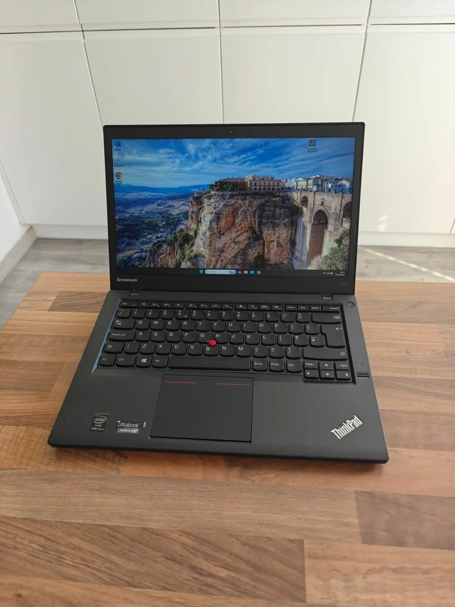 Lenovo ThinkPad T440s | INTEL i5 | 12GB | 256GB | - Image 1