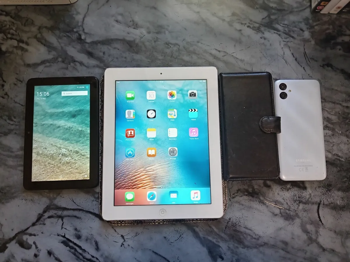 tablet bundle - Image 1