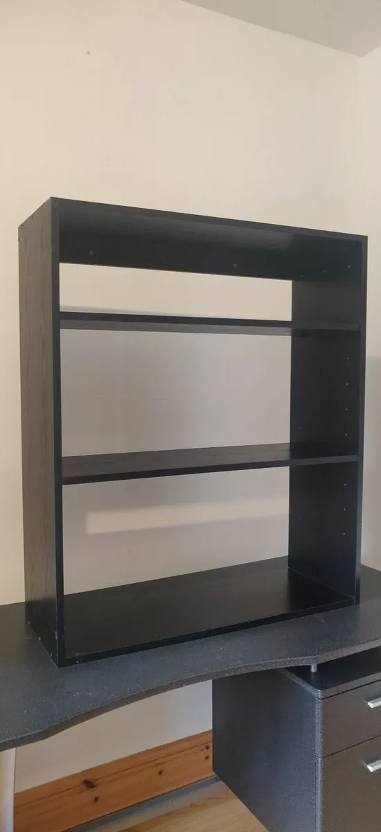 Shelfs - Image 1