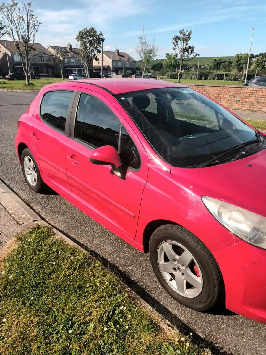 Peugeot 207 - Image 2