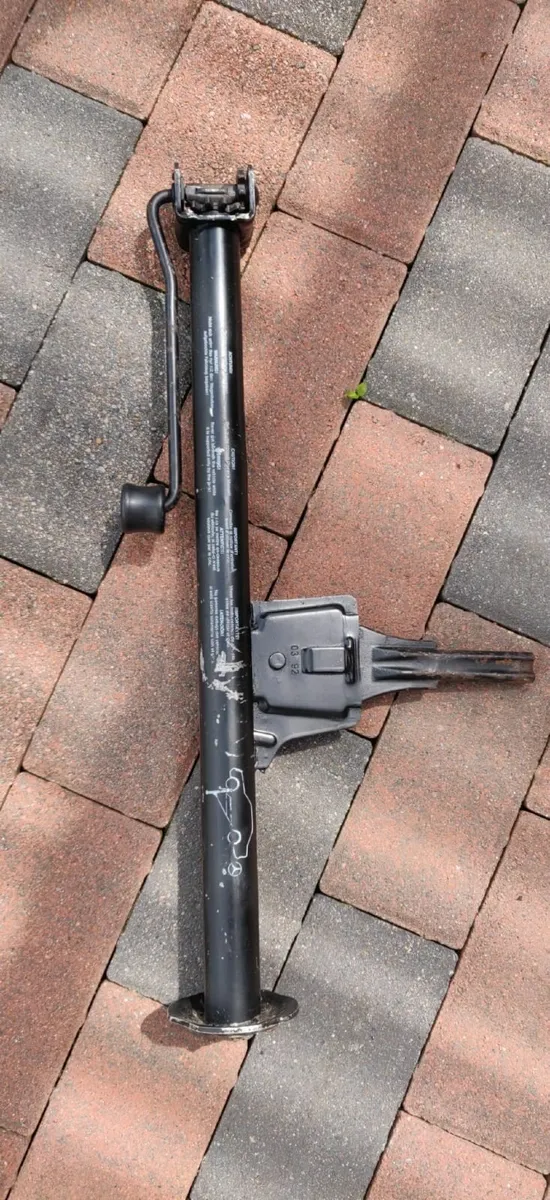 Car jack - Mercedes - Image 1