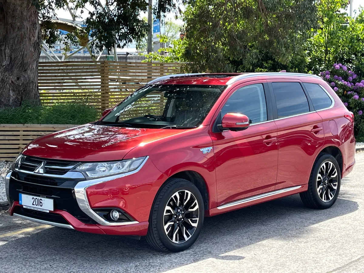 2016 MITSUBISHI OUTLANDER PHEV GX4H..WITH SUNROOF - Image 2