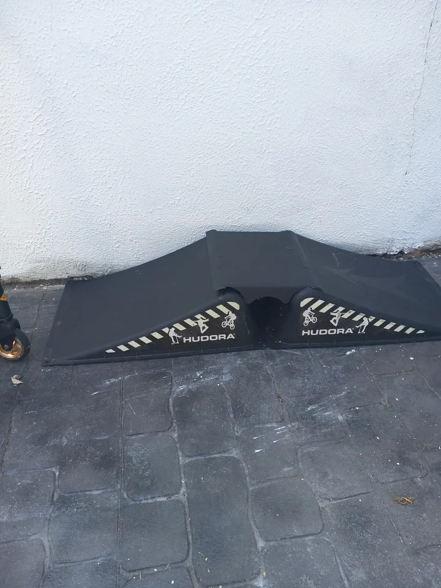 Scooter and ramp - Image 3