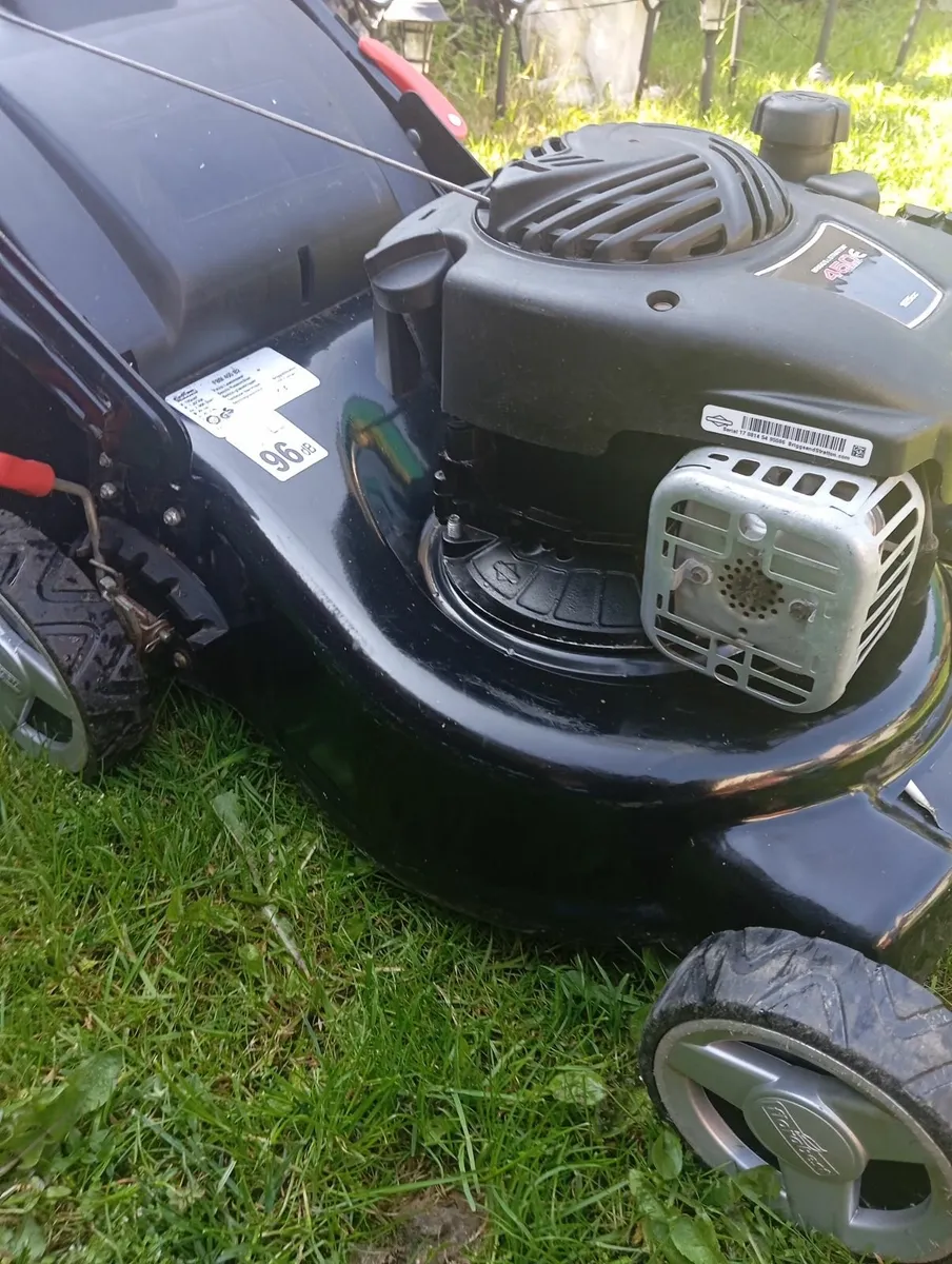 florabest petrol lawnmower - Image 3