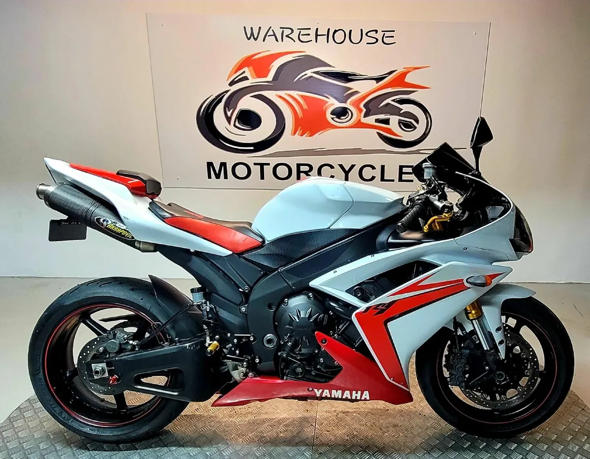2007 YAMAHA R1 - Image 1