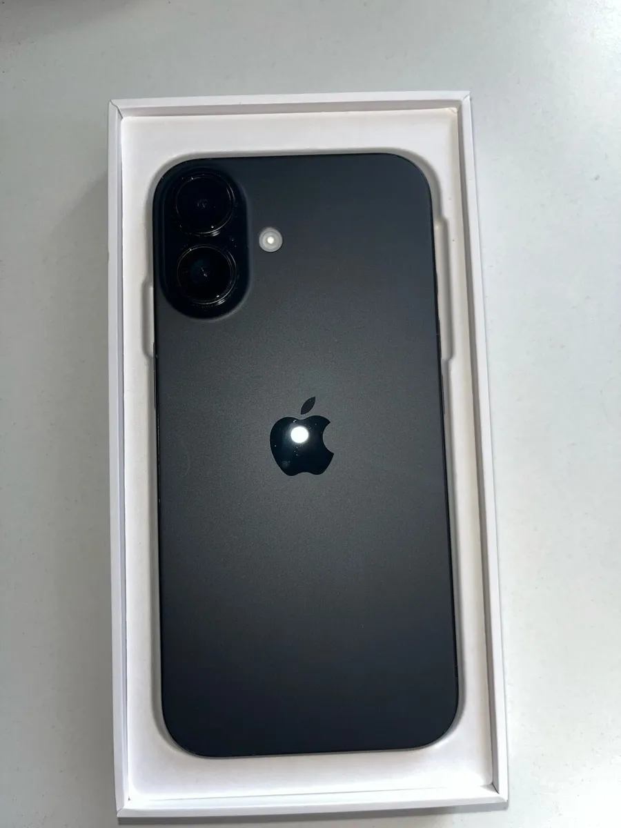 iPhone 16 black 128GB Unlocked - Image 1
