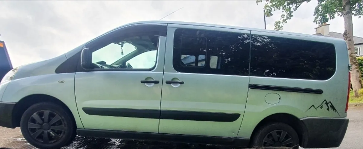 9 seater /Weekender Camper - Image 3