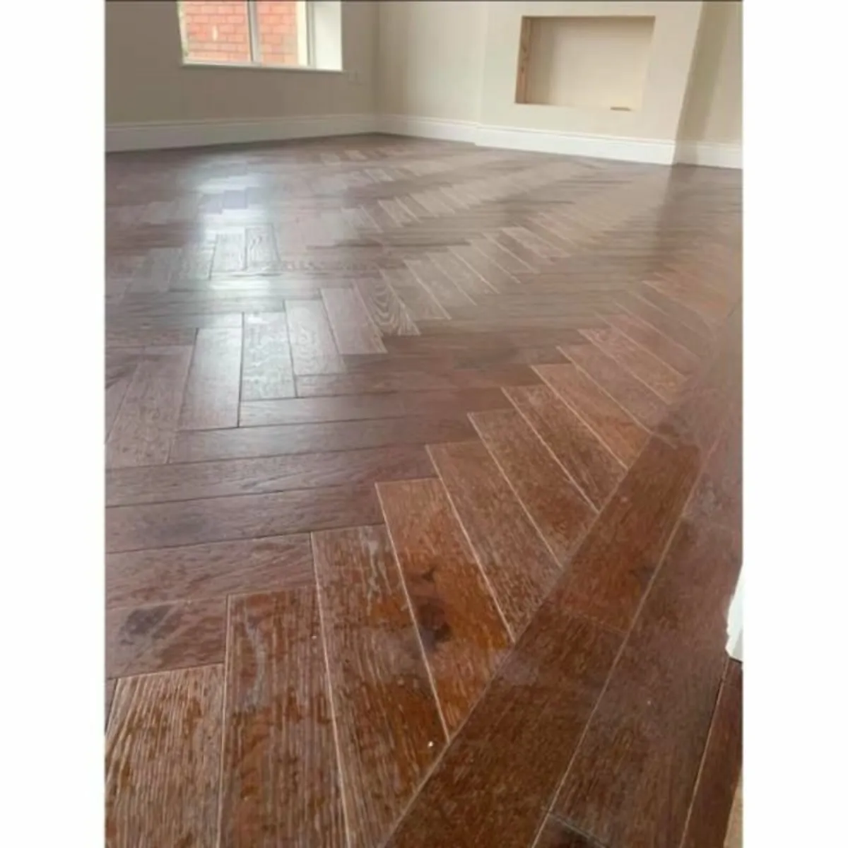 Engineered 5mm  Vienna  Herringbone Flooring - Image 2