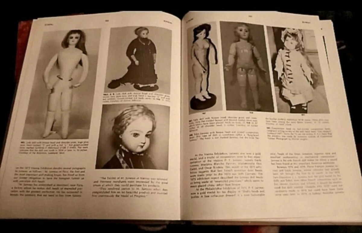 Vintage Encyclopaedia of Dolls 1977 - Image 2