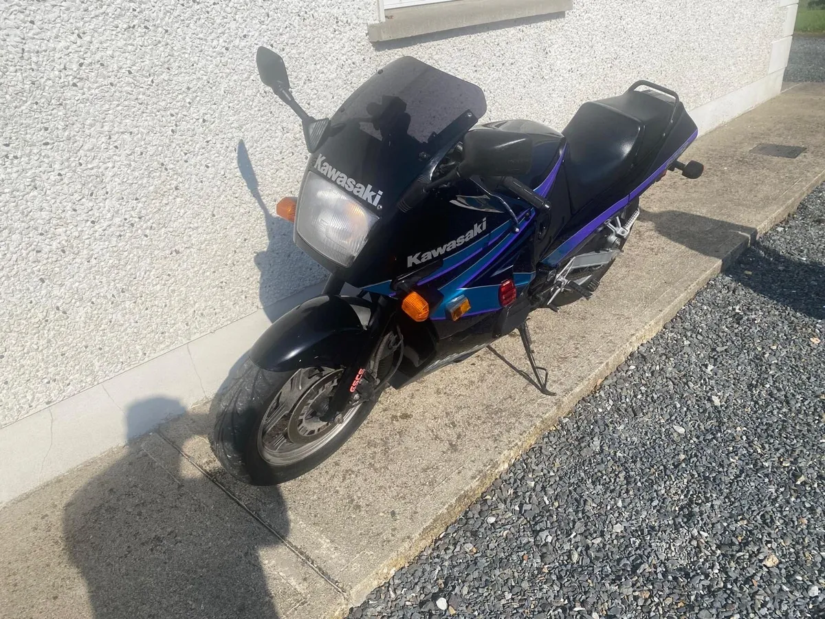 Kawasaki GPX 600 - Image 4