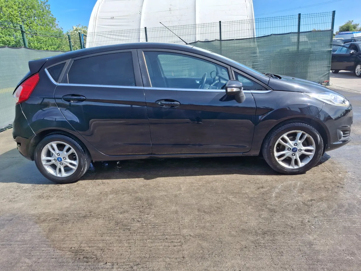 2016 Ford Fiesta  1.0 Petrol - Image 2