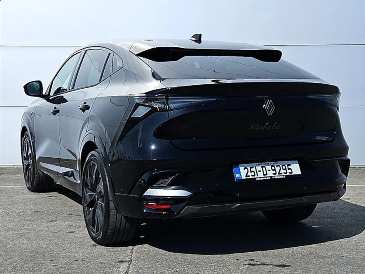 Renault Rafale E-tech Hybrid 200 Auto Esprit Alpi - Image 3