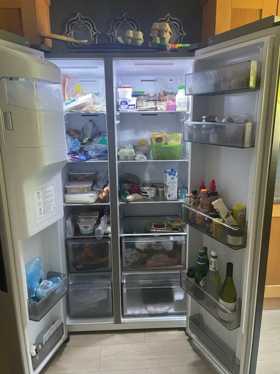 Samsung American Fridge Freezer - Image 3