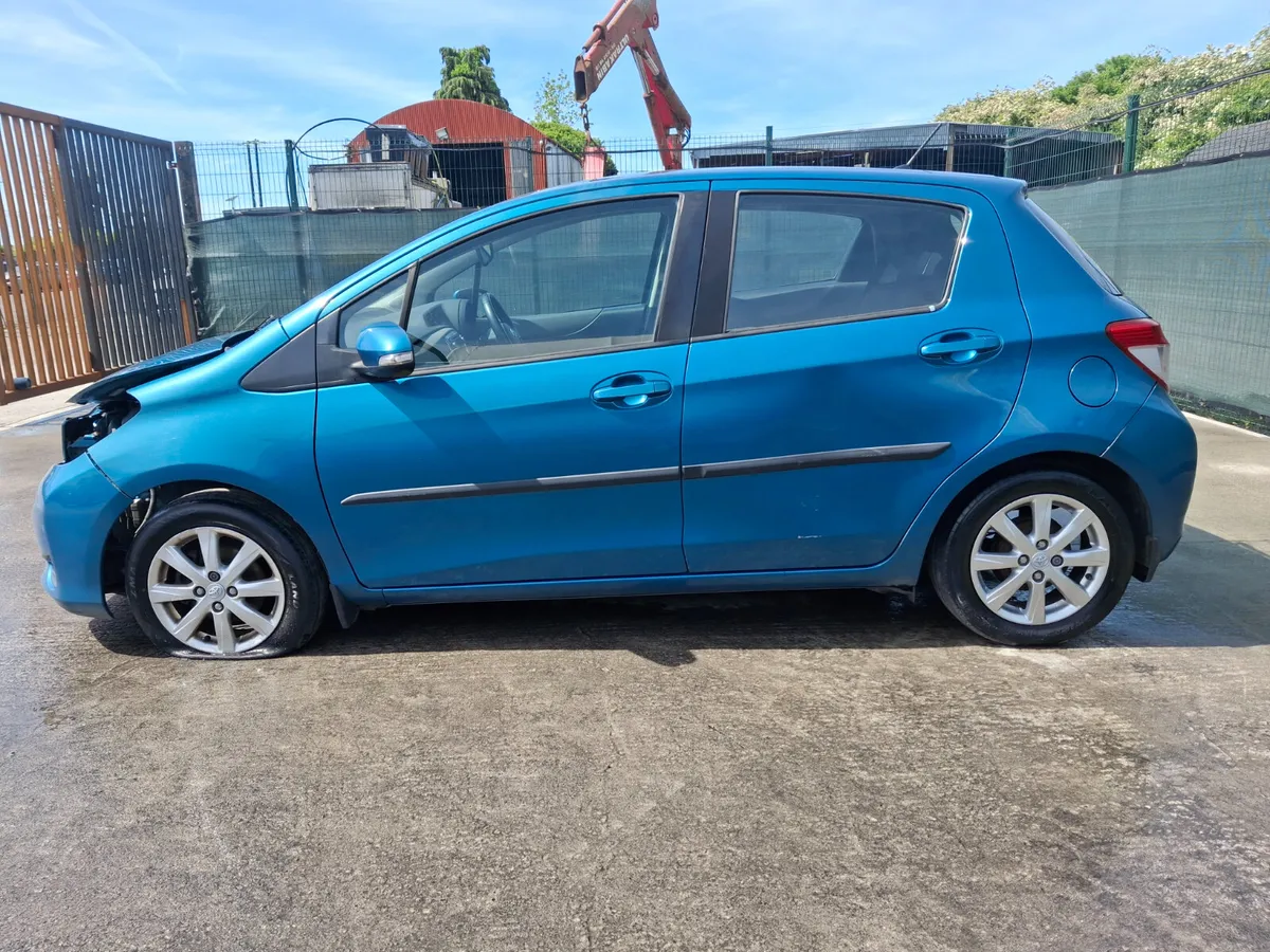 2012 Toyota Yaris  1.4 Diesel - Image 2
