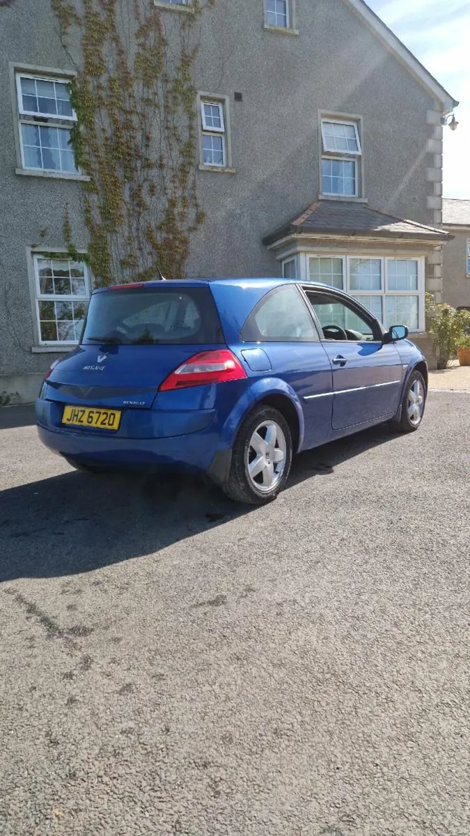 Car - Image 2