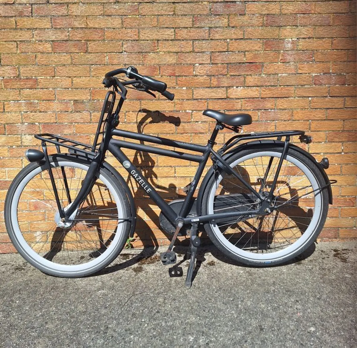 Gazelle PuurNL 7 speed Dutch Bike - Image 1