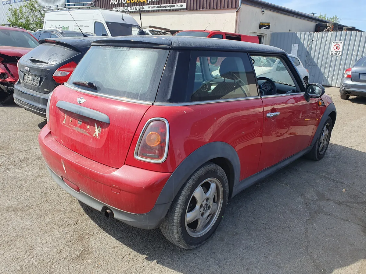 10 MINI ONE 1.6 P FOR BREAKING - Image 3