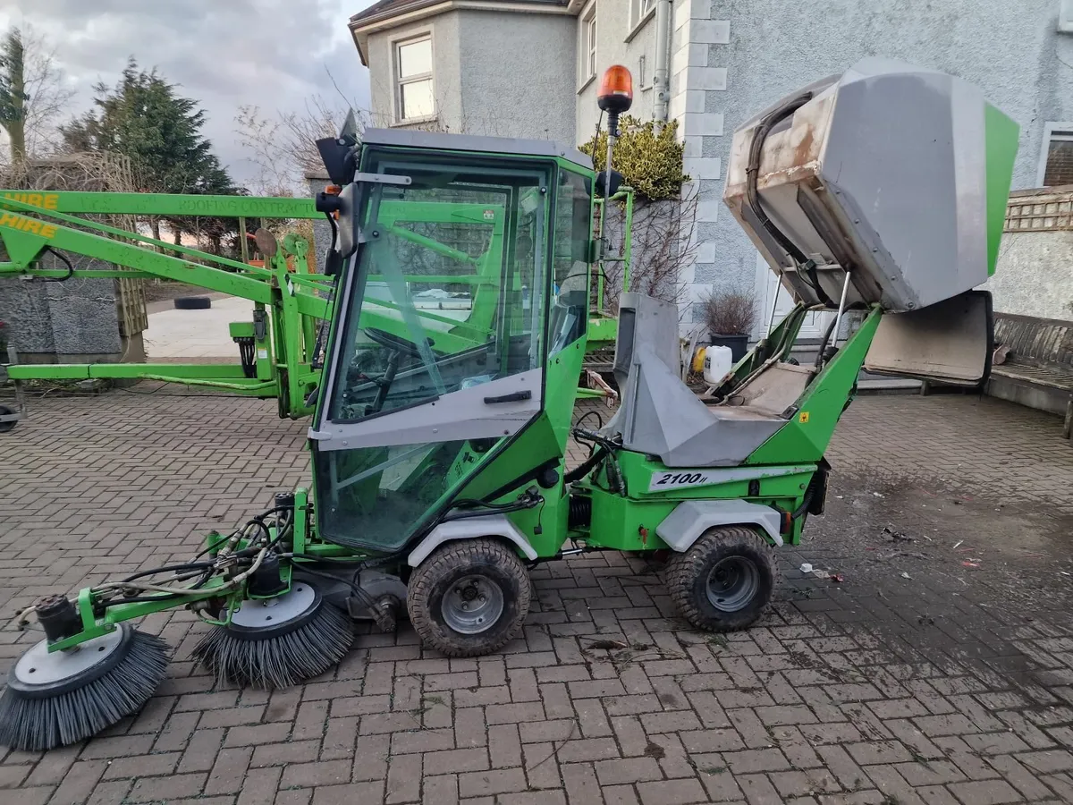 Egholm road sweeper roadsweeper no vat - Image 2