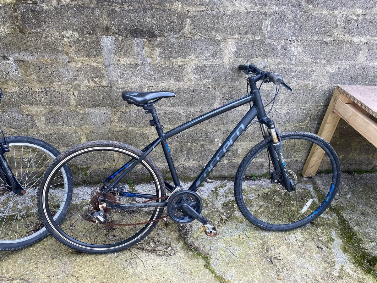 Carrera Crossfire 2 Mens Hybrid Bike - Image 1