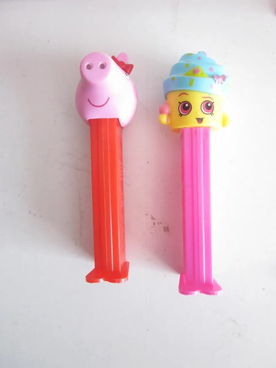 Pez Candy Dispenser Peppa Pig and Cupcake Queen - Image 1