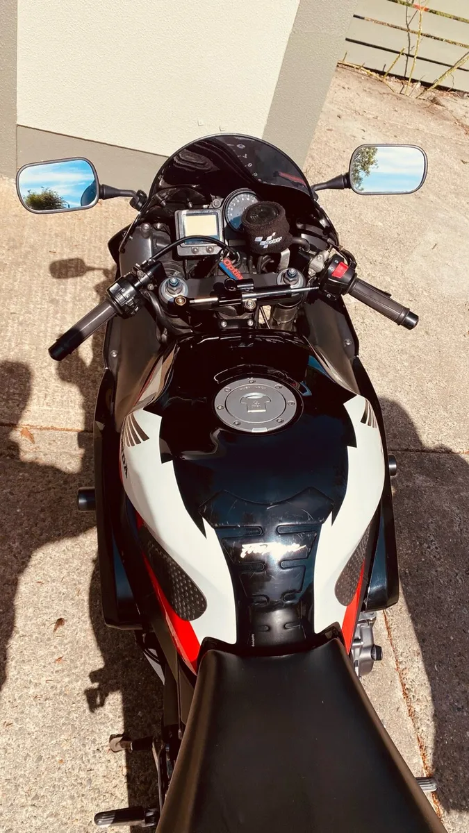 Honda fireblade - Image 3