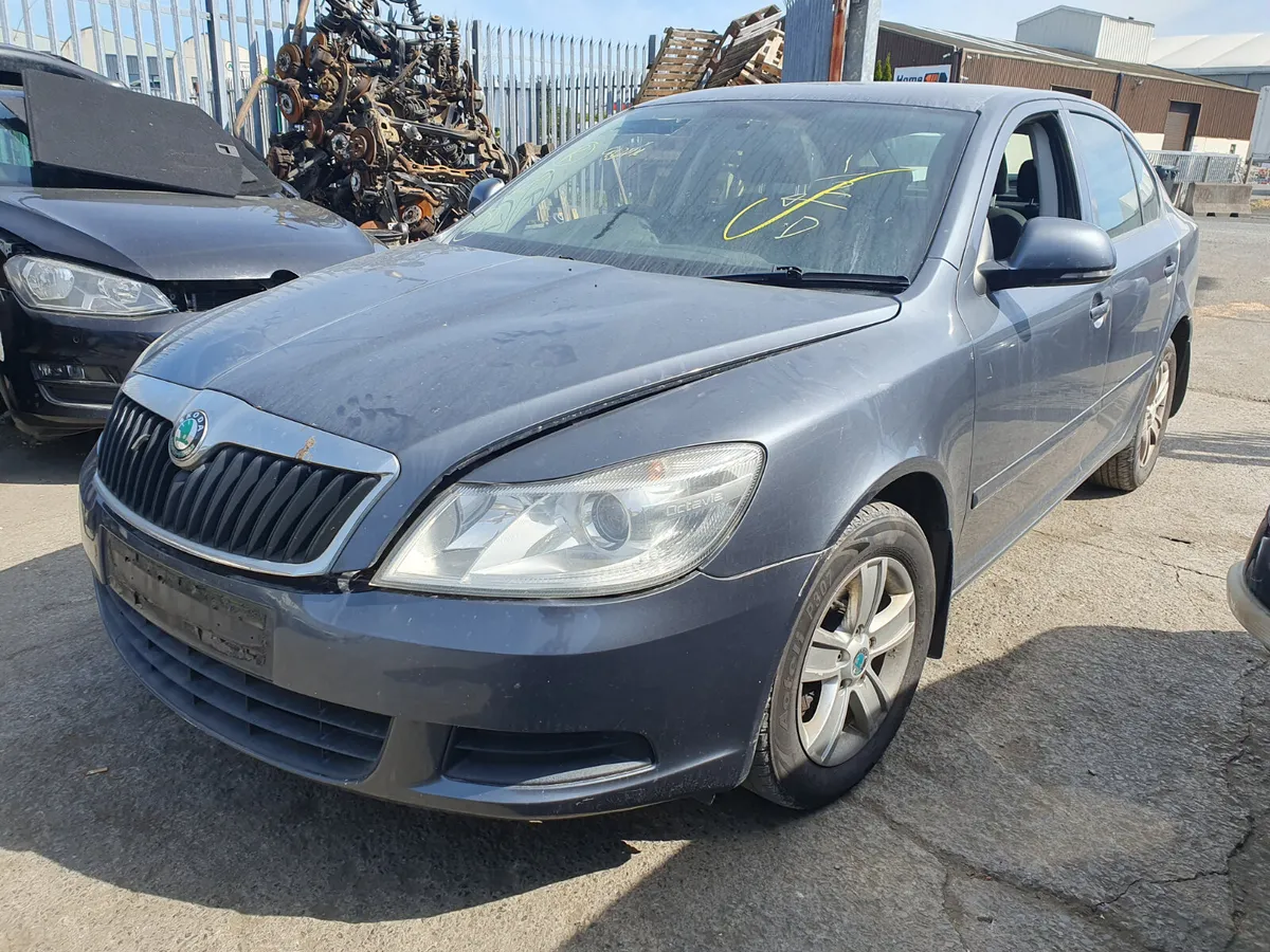 11 SKODA OCTAVIA  2.0 TDI (CFH) FOR BREAKING - Image 2