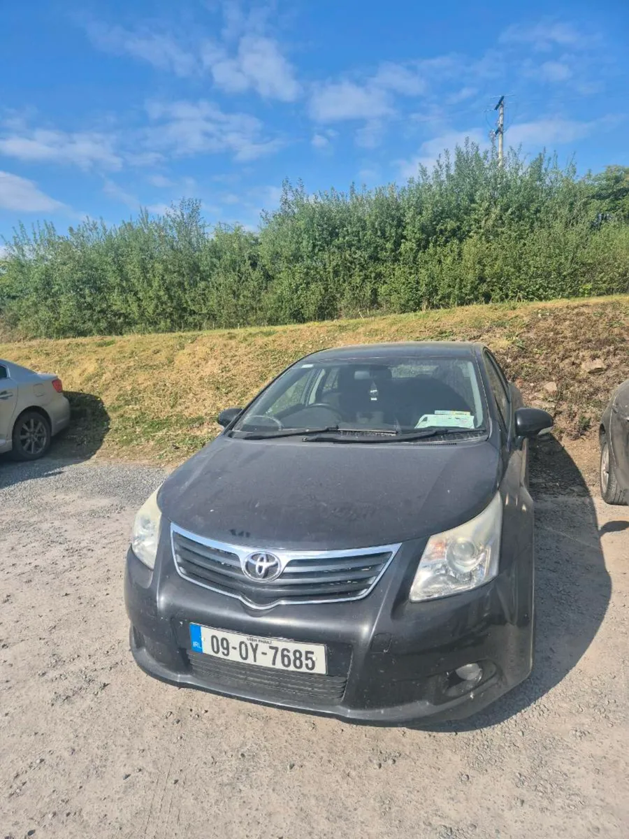 09 Toyota Avensis - Image 2