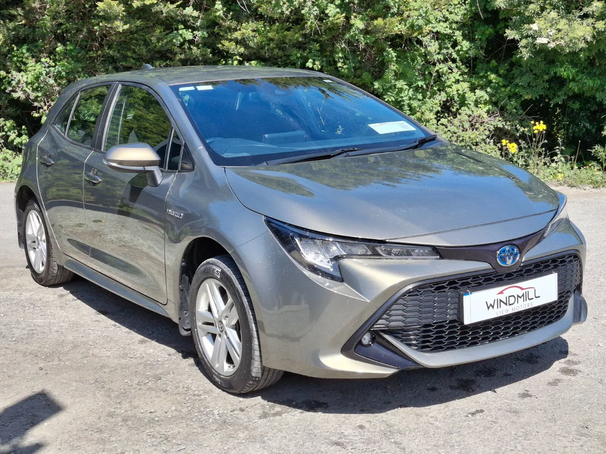 TOYOTA COROLLA HYBRID LUNA H/B 4DR AUTO 2021(21) - Image 2