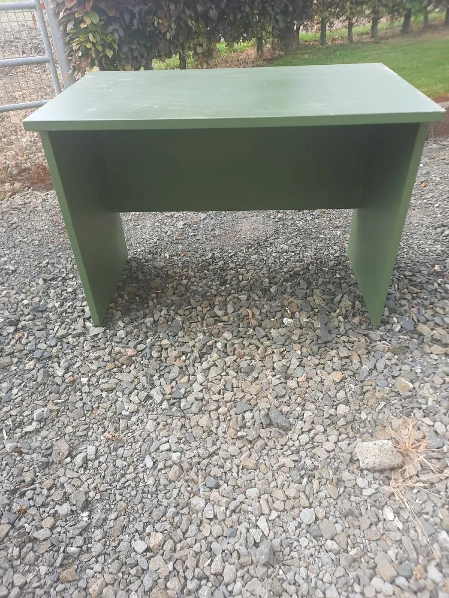 Desk - Image 1