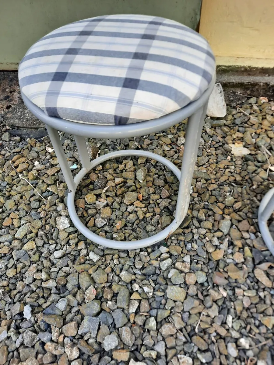 Pair of stools - Image 1