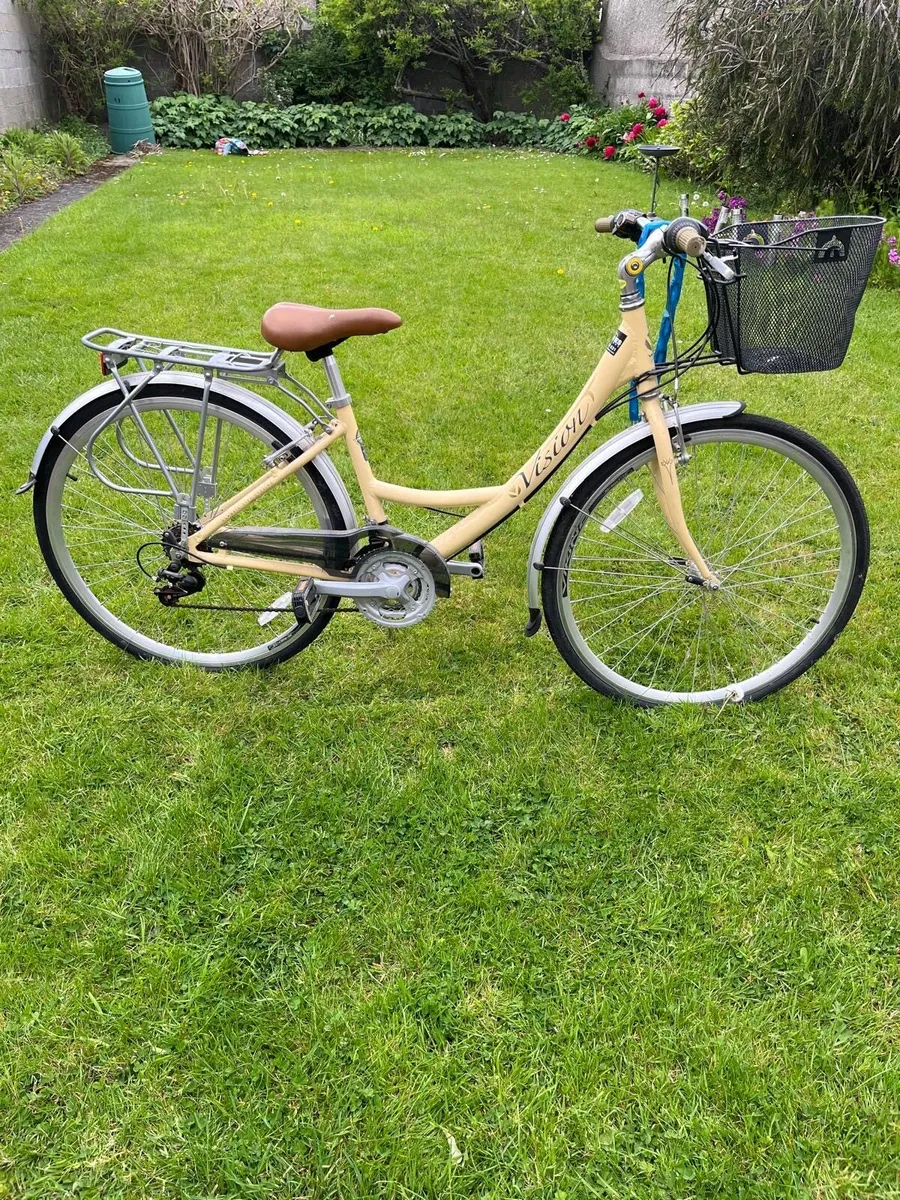 Ladies bicycle - Image 2