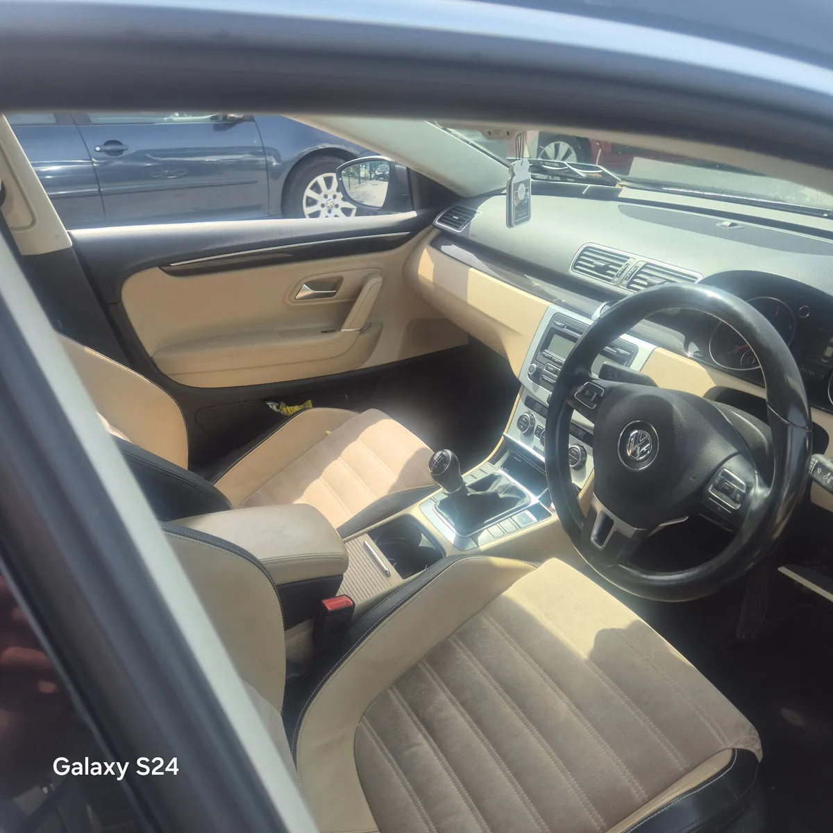 2012 volkswagen passat cc 2.0 150bhp - Image 2