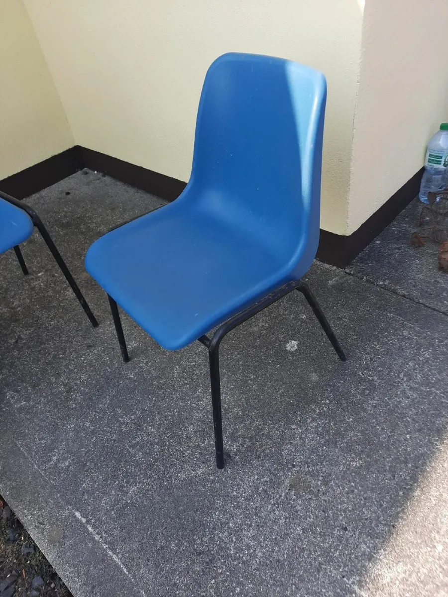 Poly chairs - Image 2