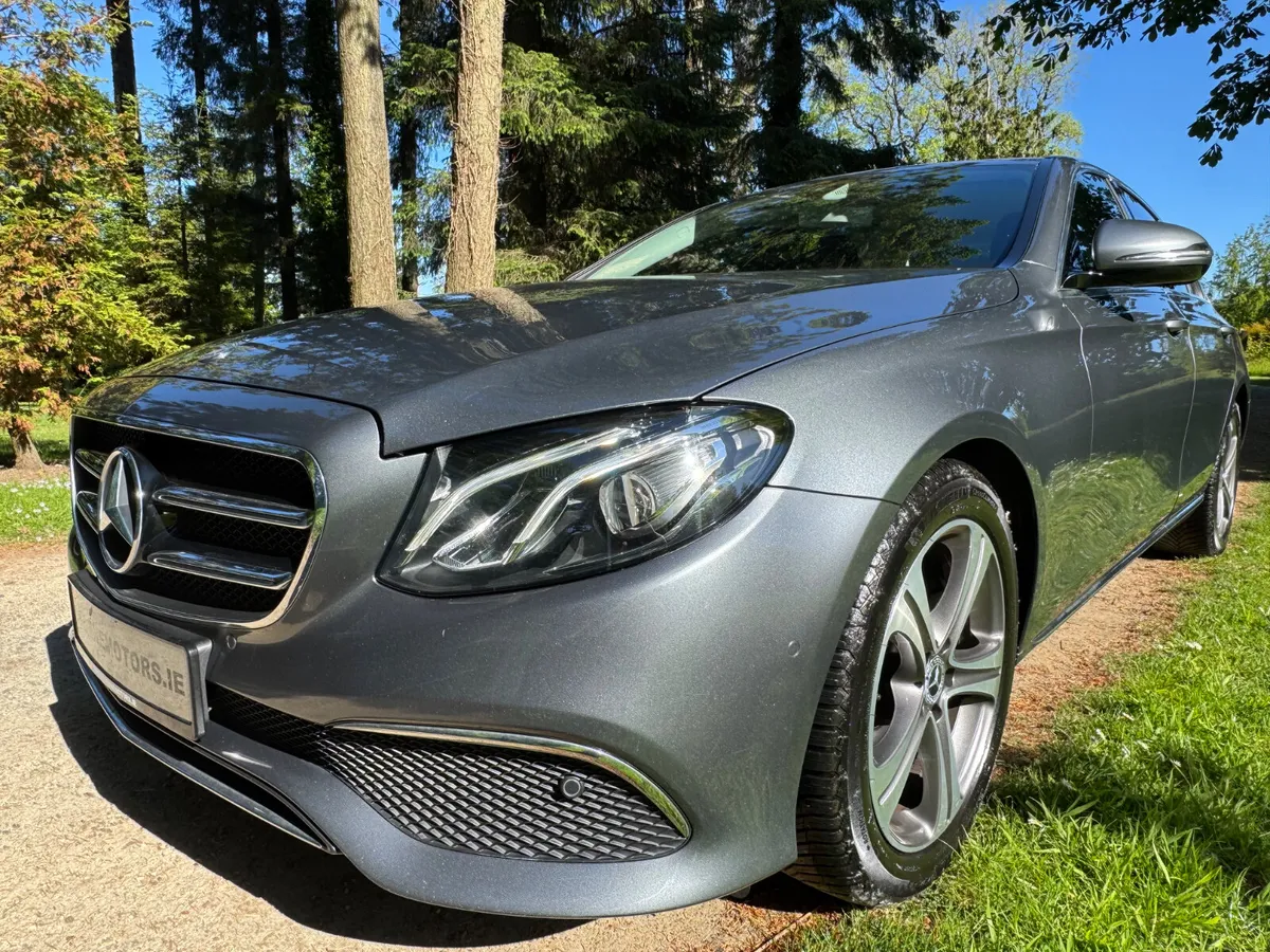 E220 D AVATGARDE * LOW KMS * - Image 1