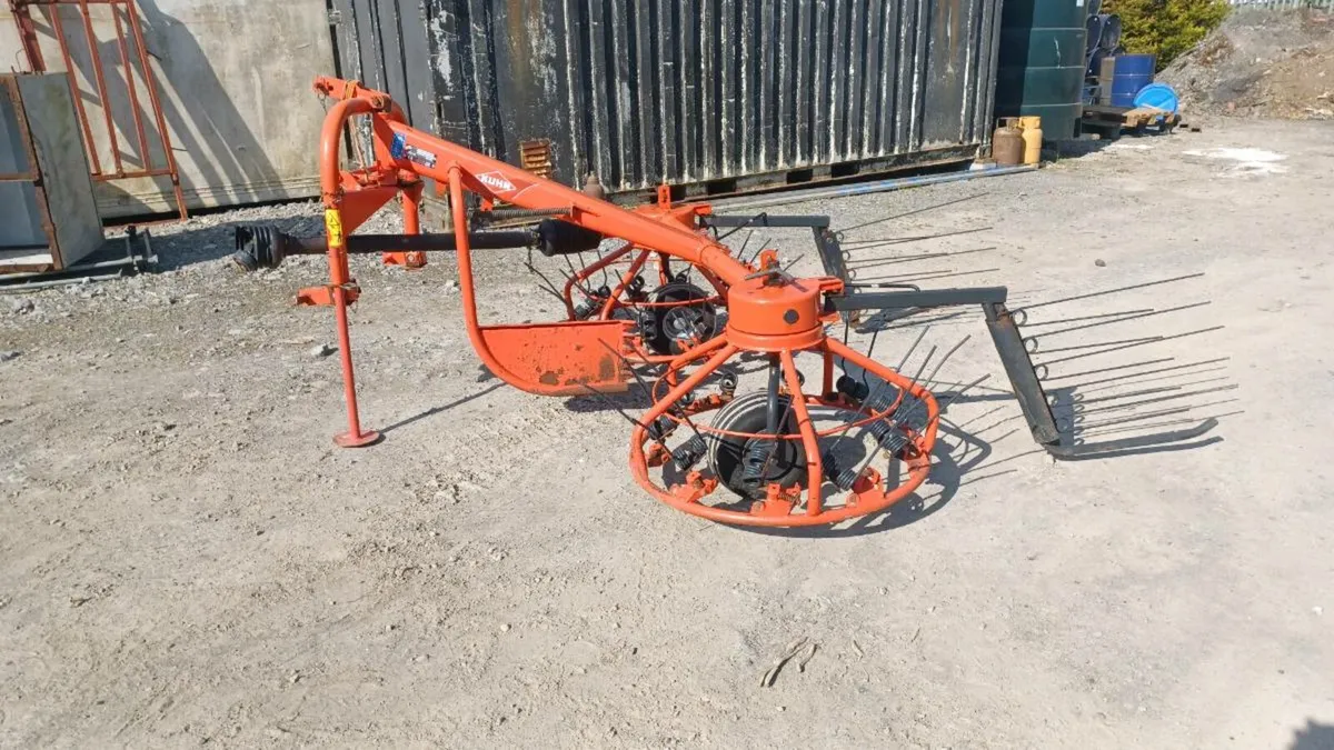 Kuhn haybob 300 - Image 1