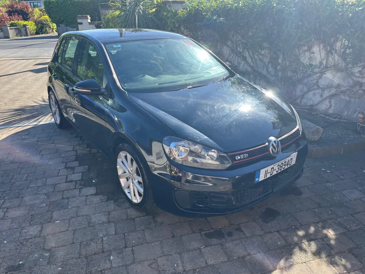 Volkswagen Golf 1.6 diesel 2011 - Image 1