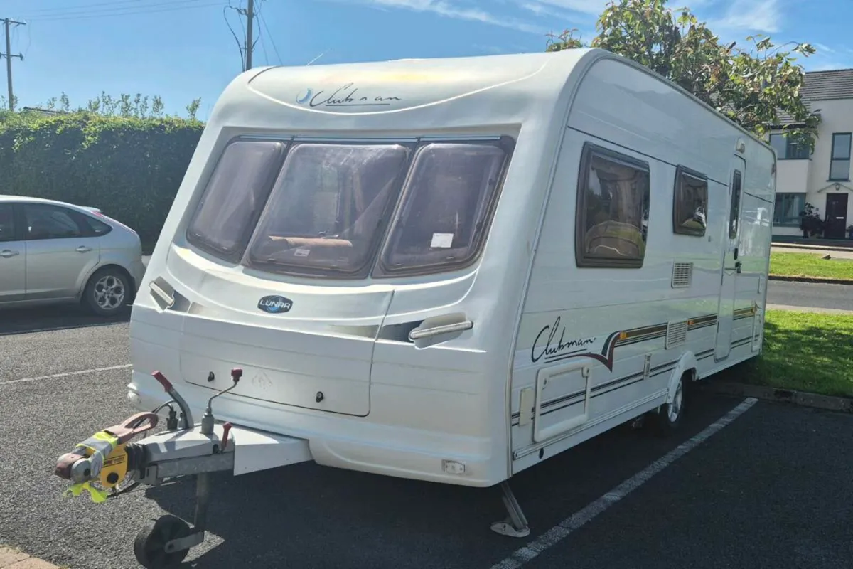 Lunar Clubman Caravan - Image 1