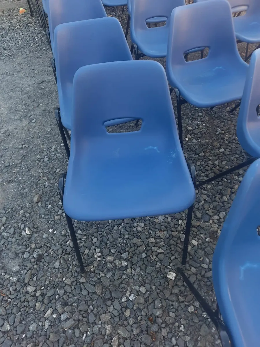 Poly chairs - Image 4