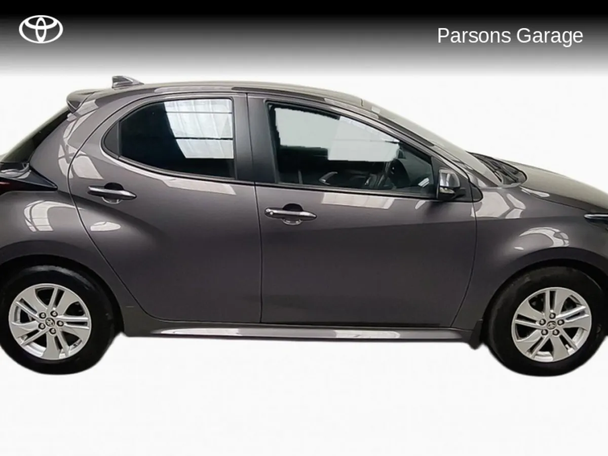 Toyota Yaris YARIS 1.0 LUNA - Image 3