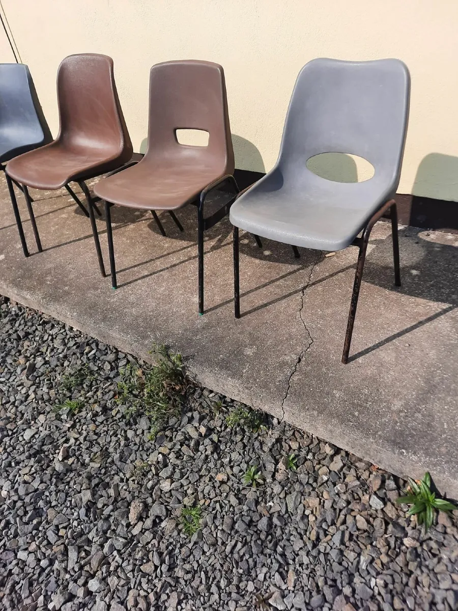 Poly chairs - Image 1