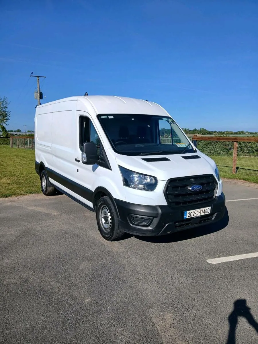 FORD TRANSIT 350 FWD ONLY 187000 KMS CRVT9/25 - Image 1