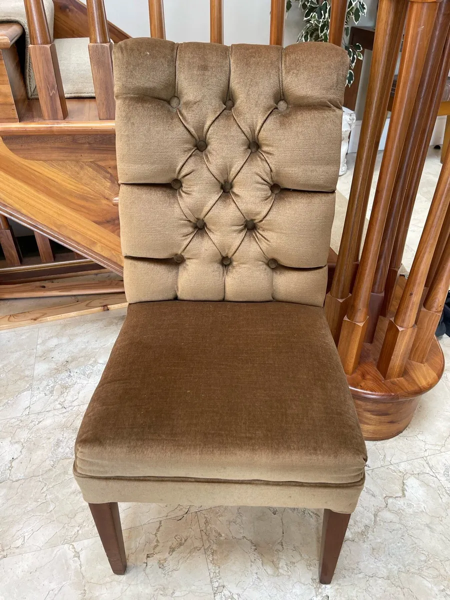 Very Sturdy Dining Chair In Great Condition - Image 1