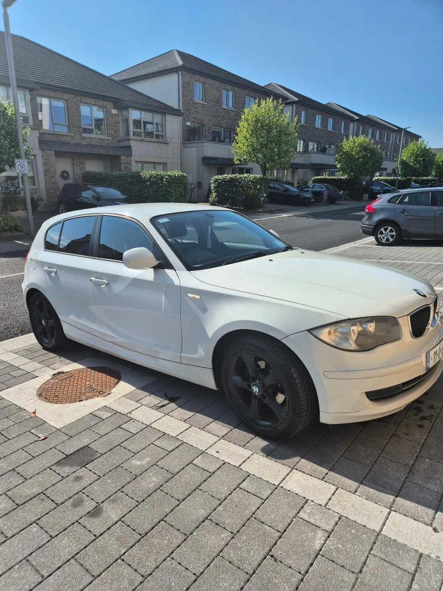 BMW 1-Series 2011 - Image 1
