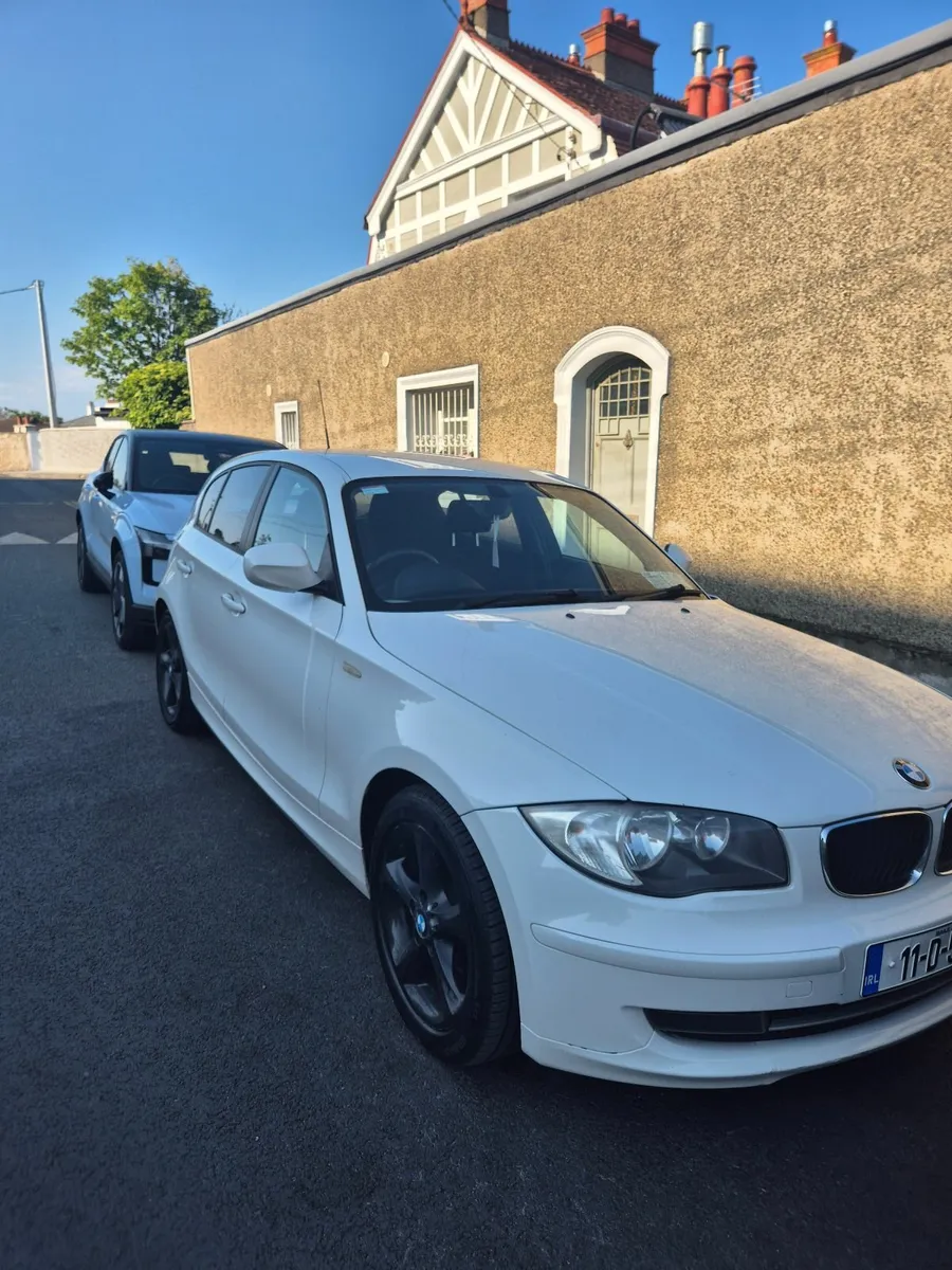 BMW 1-Series 2011 - Image 4