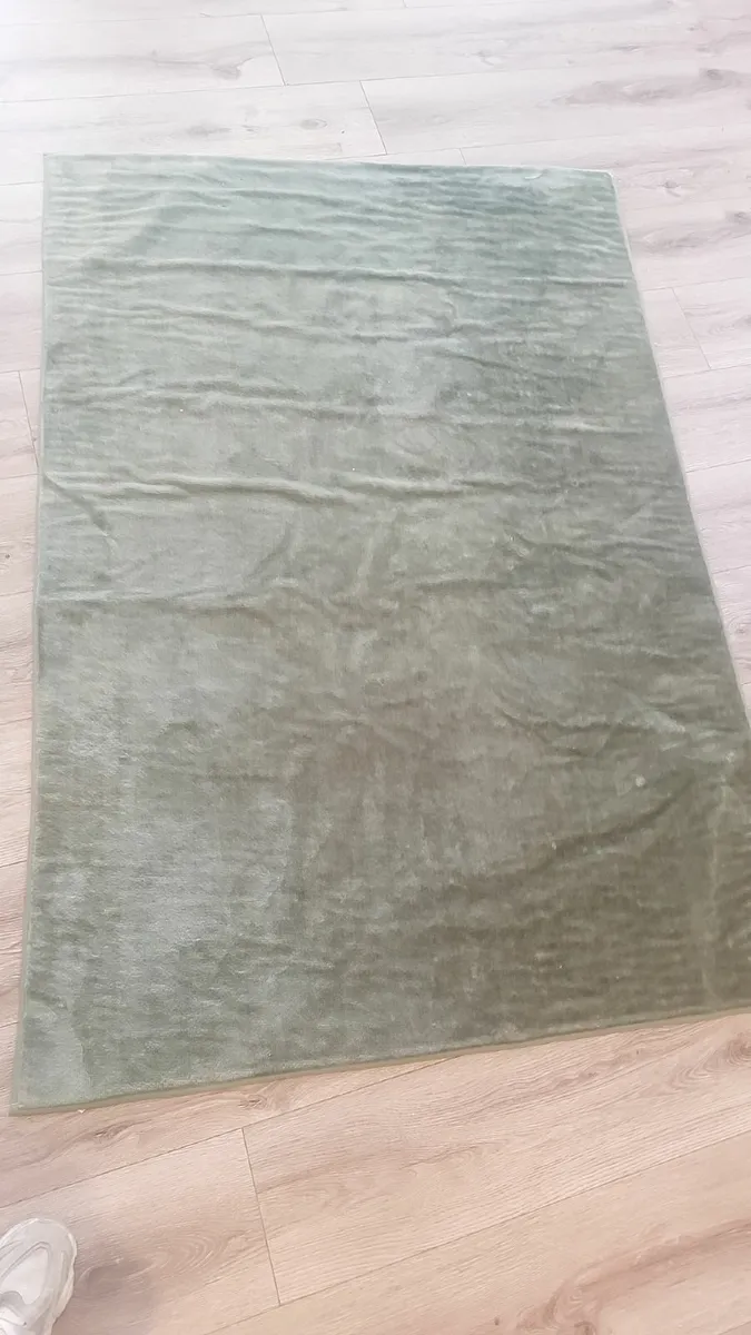 Mat - Image 1