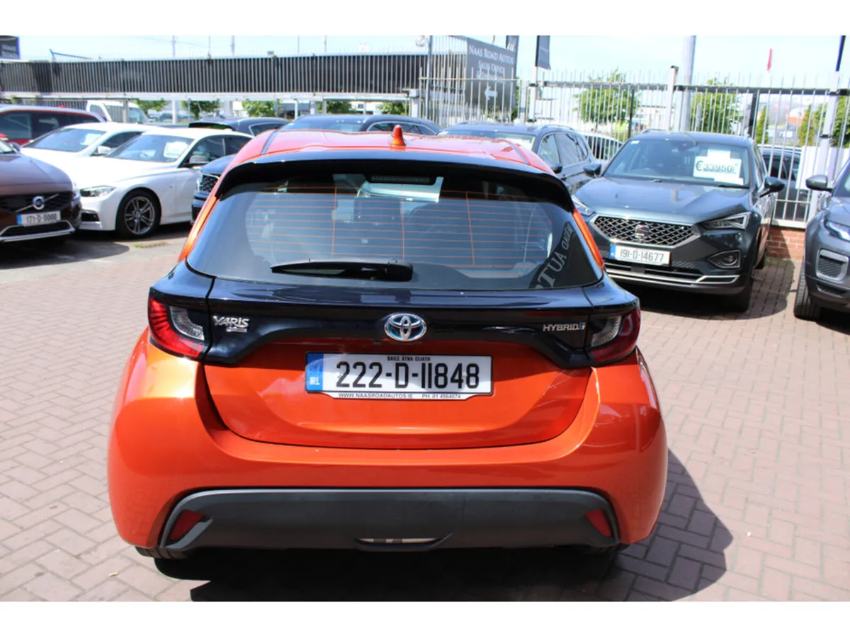 Toyota Yaris 1.5 HYBRID LUNA 5DR HATCHBACK AUTOMAT - Image 3