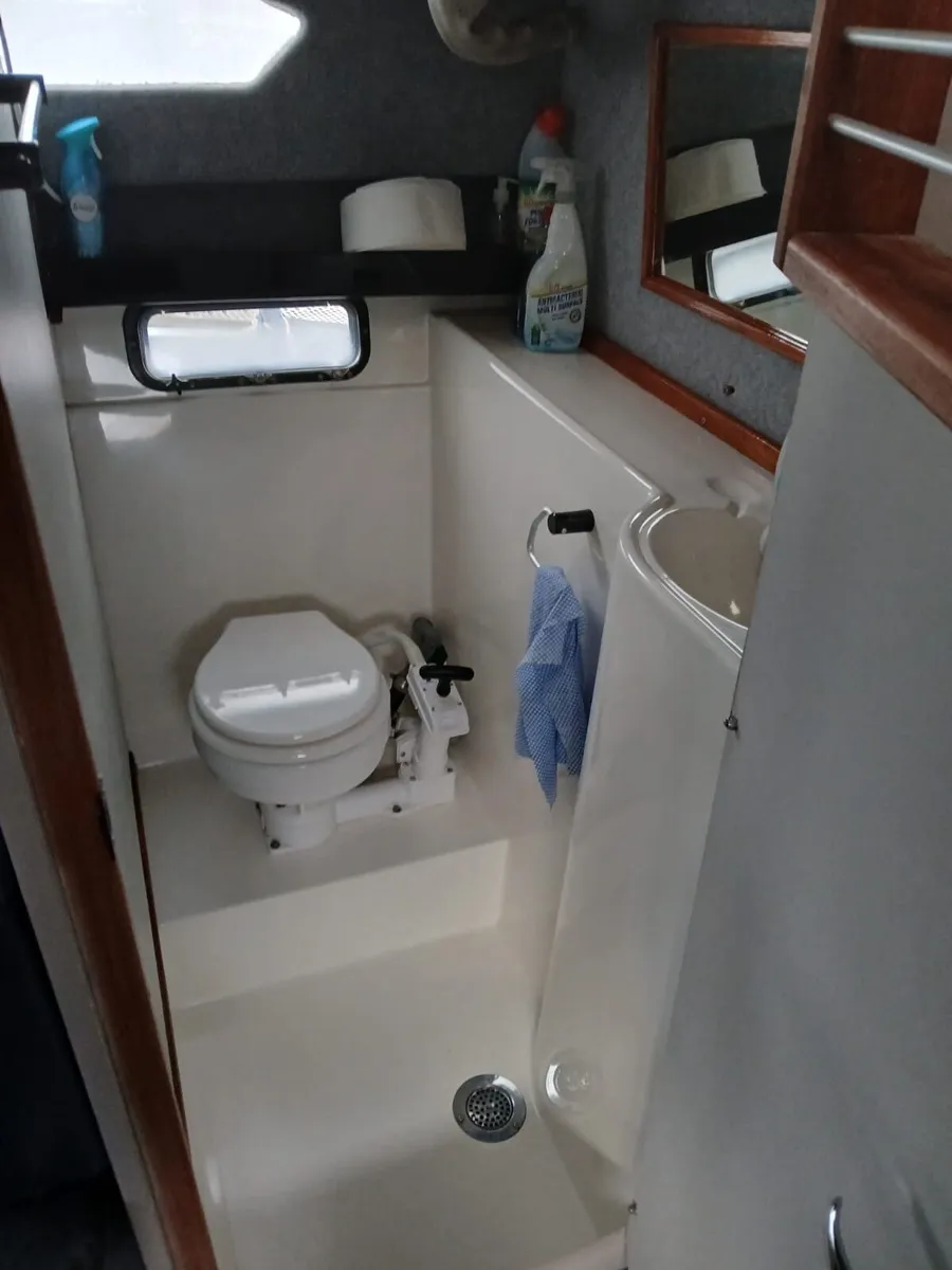 Bayliner 2555 Ciera -26feet gasoline V8 engine - Image 2