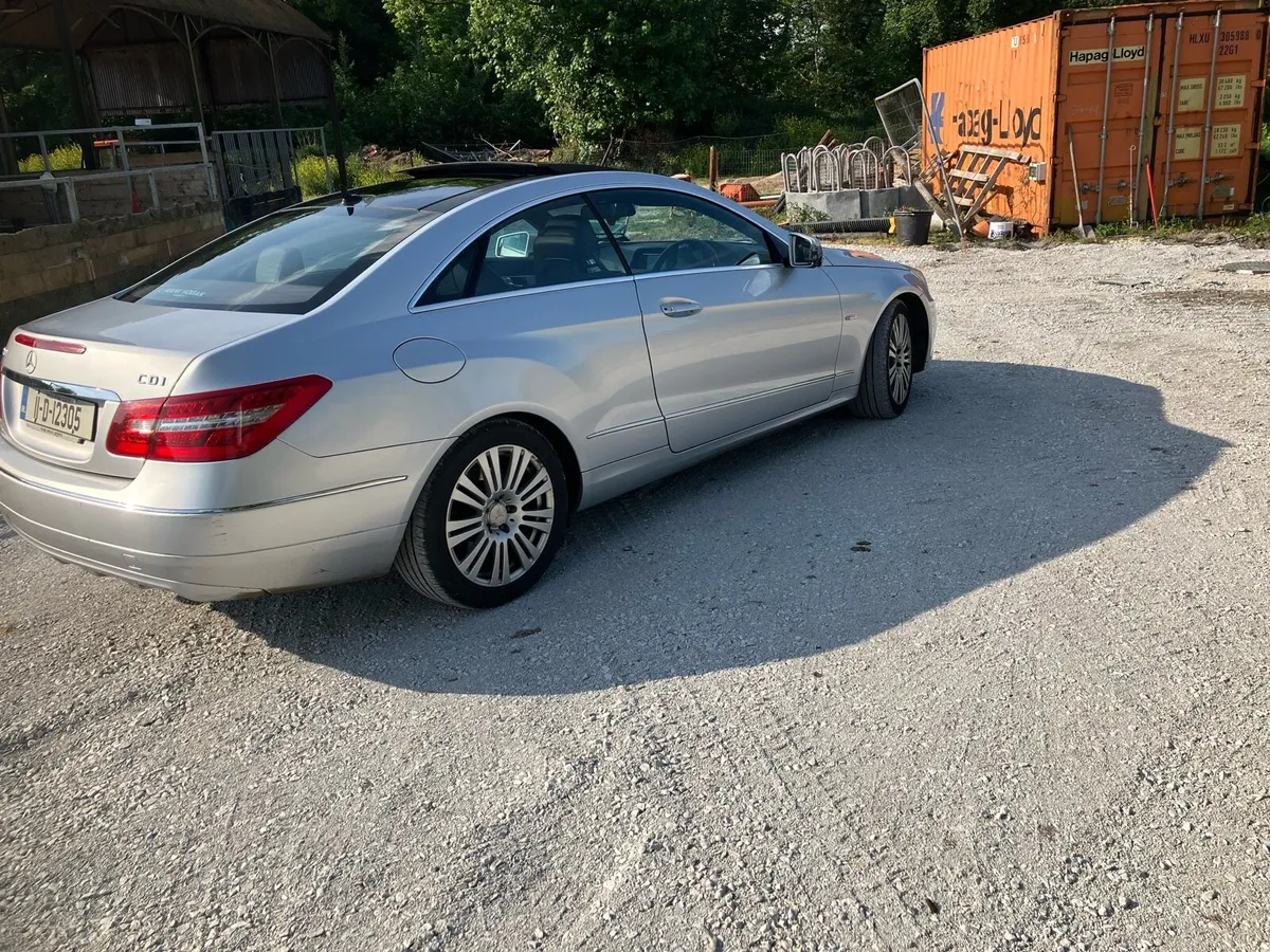 Car - Image 3