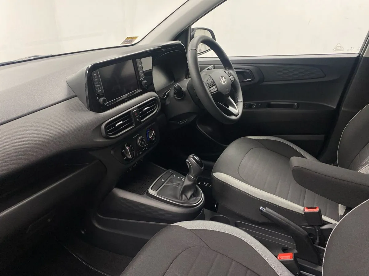 Hyundai i10 i10 Deluxe Plus Auto - Image 3