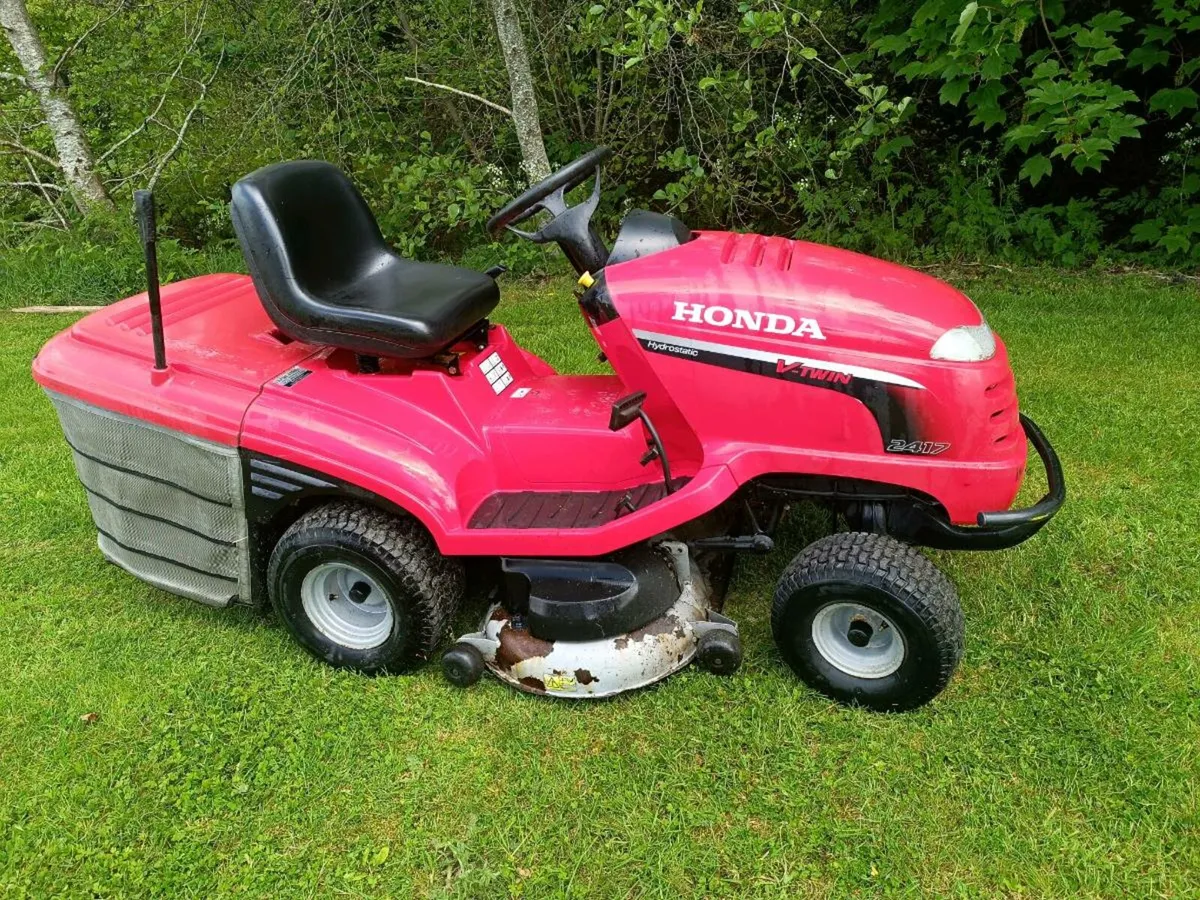 Ride on mower - Image 2